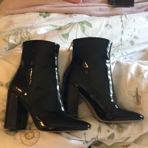 JESSICA SIMPSON BLACK BOOTIES